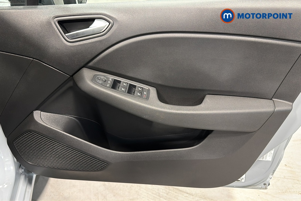 Renault Clio Evolution Manual Petrol Hatchback - Stock Number (1662737) - 18th supplementary image
