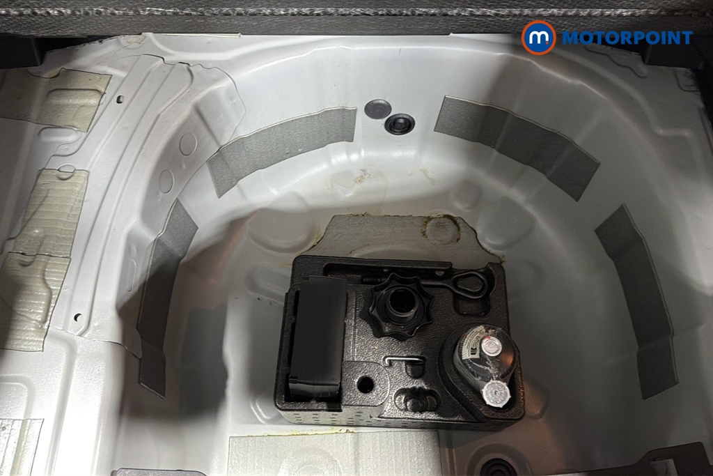 Volkswagen Polo Life Manual Petrol Hatchback - Stock Number (1662764) - 33rd supplementary image
