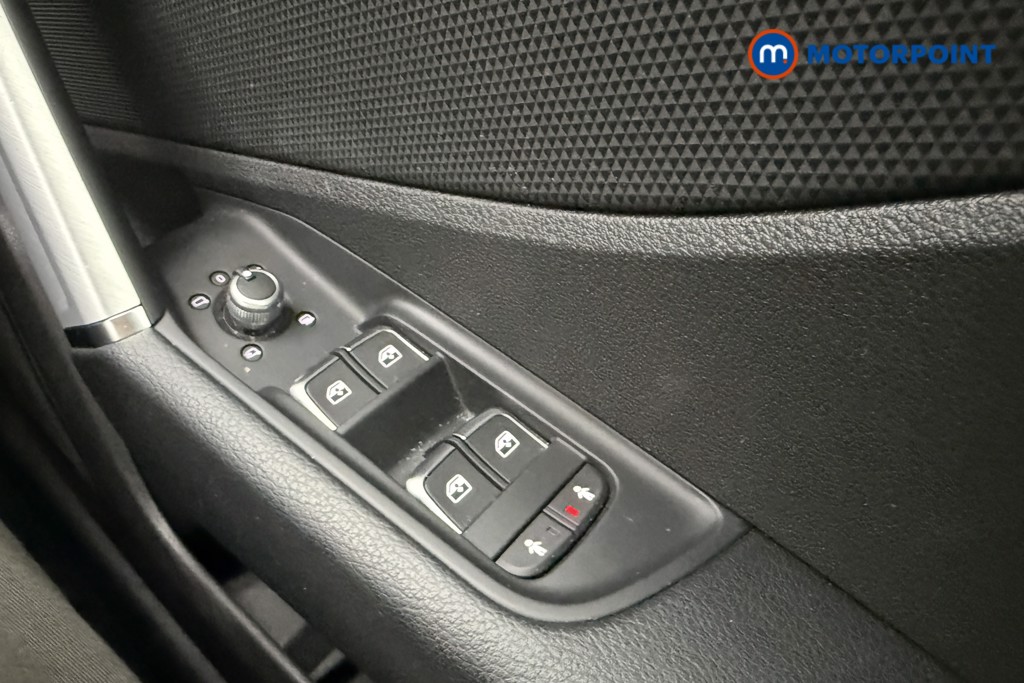 Audi Q2 S Line Manual Petrol SUV - Stock Number (1662962) - 16th supplementary image