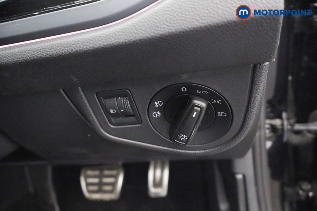 Volkswagen Taigo R-Line Automatic Petrol SUV - Stock Number (1663340) - 11th supplementary image