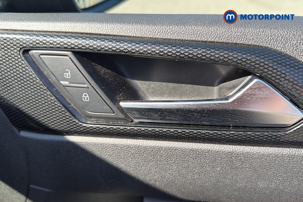 Volkswagen Taigo Life Manual Petrol SUV - Stock Number (1663417) - 42nd supplementary image