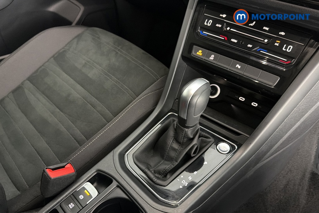 Volkswagen Touran SEL Automatic Petrol People Carrier - Stock Number (1663444) - 15th supplementary image