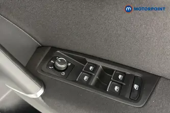 Volkswagen Touran SEL Automatic Petrol People Carrier - Stock Number (1663444) - 19th supplementary image