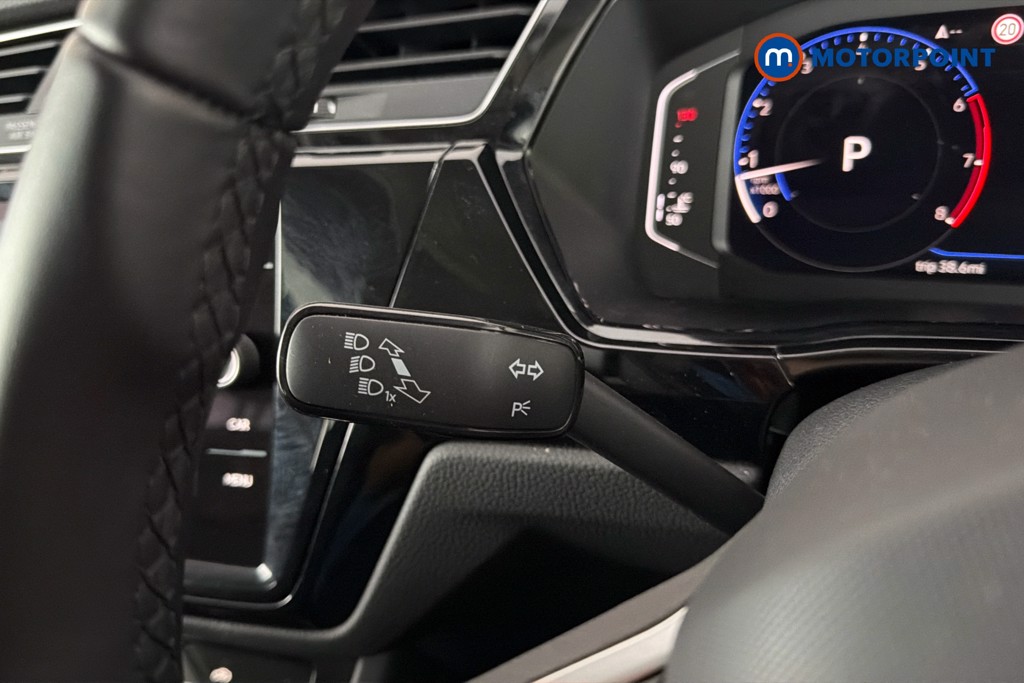Volkswagen Touran SEL Automatic Petrol People Carrier - Stock Number (1663481) - 6th supplementary image