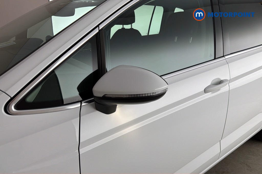 Volkswagen Touran SEL Automatic Petrol People Carrier - Stock Number (1663481) - 43rd supplementary image