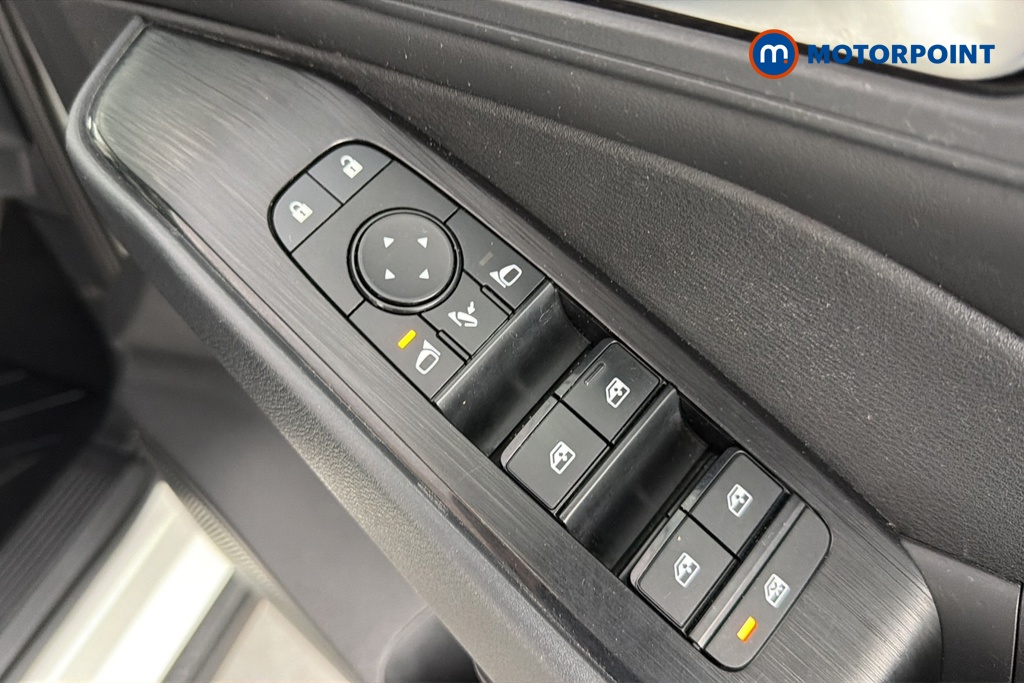 Nissan Qashqai Acenta Premium Manual Petrol SUV - Stock Number (1663842) - 19th supplementary image