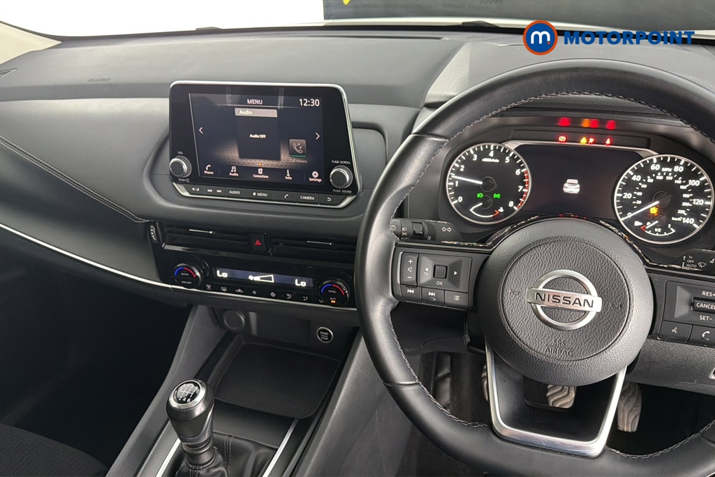 Nissan Qashqai Acenta Premium Manual Petrol SUV - Stock Number (1663842) - 1st supplementary image