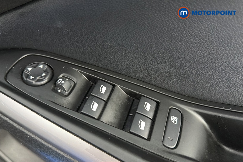 Vauxhall Grandland Ultimate Manual Petrol SUV - Stock Number (1664008) - 19th supplementary image