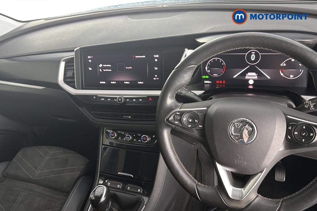 Vauxhall Grandland Ultimate Manual Petrol SUV - Stock Number (1664008) - 1st supplementary image