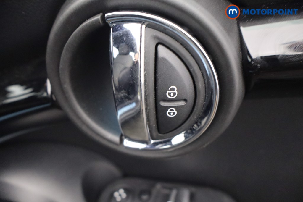 Mini Hatchback Cooper S Level 2 Automatic Electric Hatchback - Stock Number (1664027) - 10th supplementary image