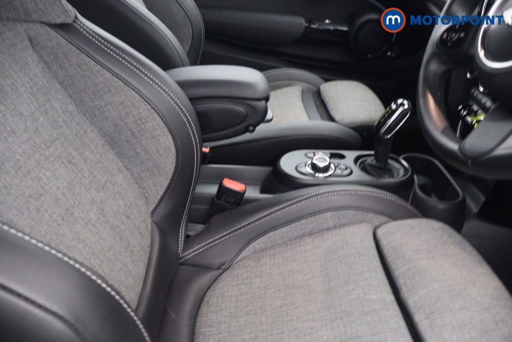 Mini Hatchback Cooper S Level 2 Automatic Electric Hatchback - Stock Number (1664027) - 12th supplementary image