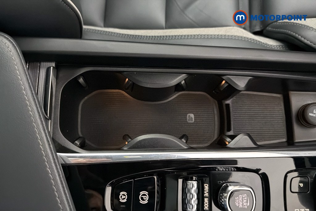 Volvo Xc60 R Design Pro Automatic Petrol Plug-In Hybrid SUV - Stock Number (1664146) - 16th supplementary image