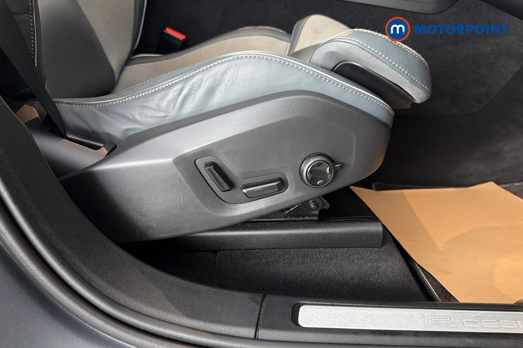 Volvo Xc60 R Design Pro Automatic Petrol Plug-In Hybrid SUV - Stock Number (1664146) - 25th supplementary image