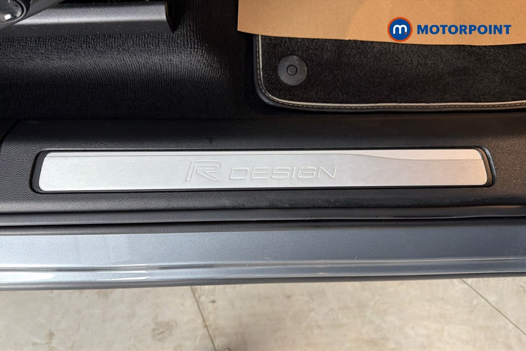 Volvo Xc60 R Design Pro Automatic Petrol Plug-In Hybrid SUV - Stock Number (1664146) - 27th supplementary image