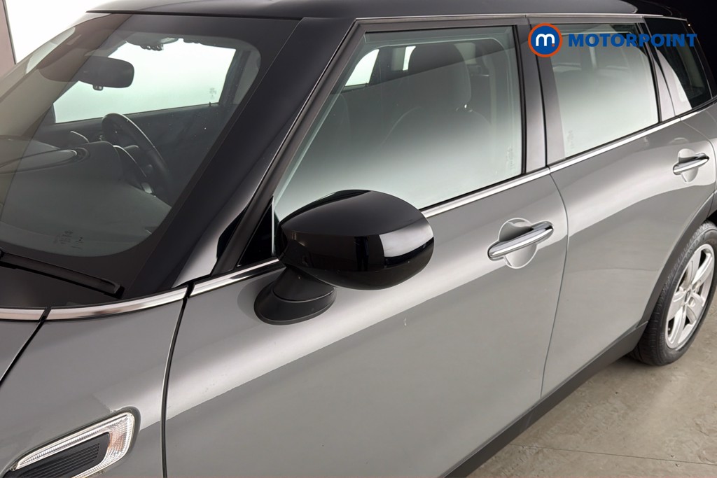 Mini Clubman Cooper Classic Manual Petrol Estate - Stock Number (1664161) - 43rd supplementary image