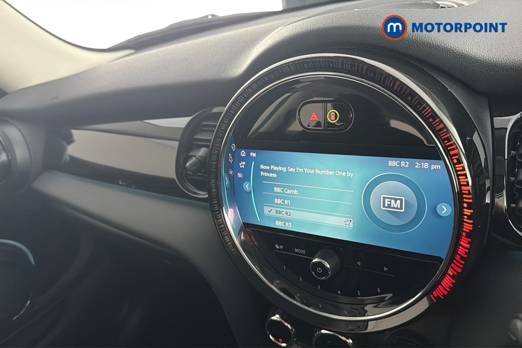 Mini Hatchback Cooper S Level 1 Automatic Electric Hatchback - Stock Number (1665442) - 8th supplementary image