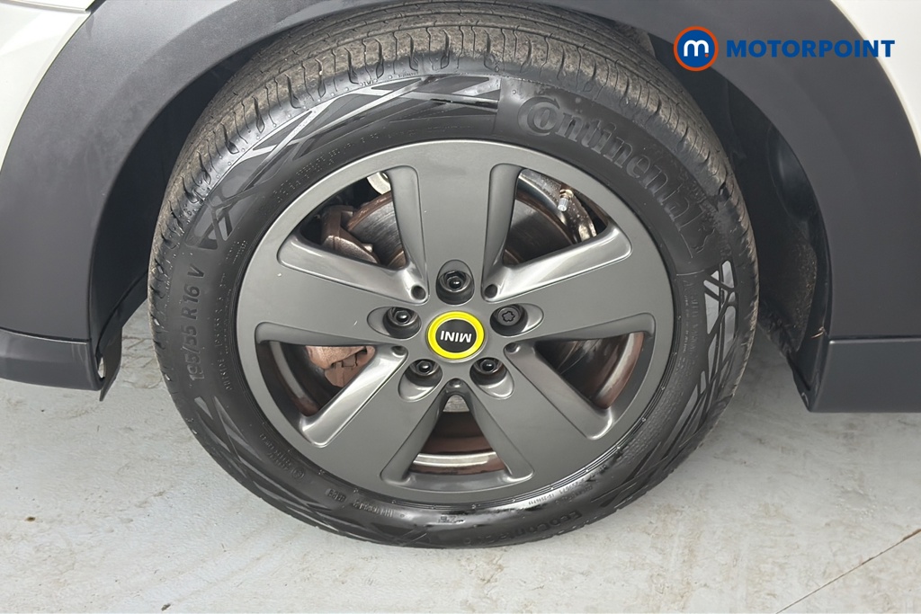 Mini Hatchback Cooper S Level 1 Automatic Electric Hatchback - Stock Number (1665442) - 44th supplementary image