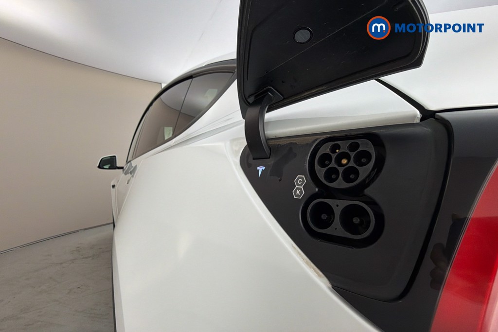 Tesla Model Y Long Range Automatic Electric SUV - Stock Number (1665496) - 41st supplementary image