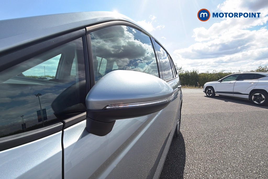 Volkswagen Touran Match Automatic Petrol People Carrier - Stock Number (1665577) - 43rd supplementary image