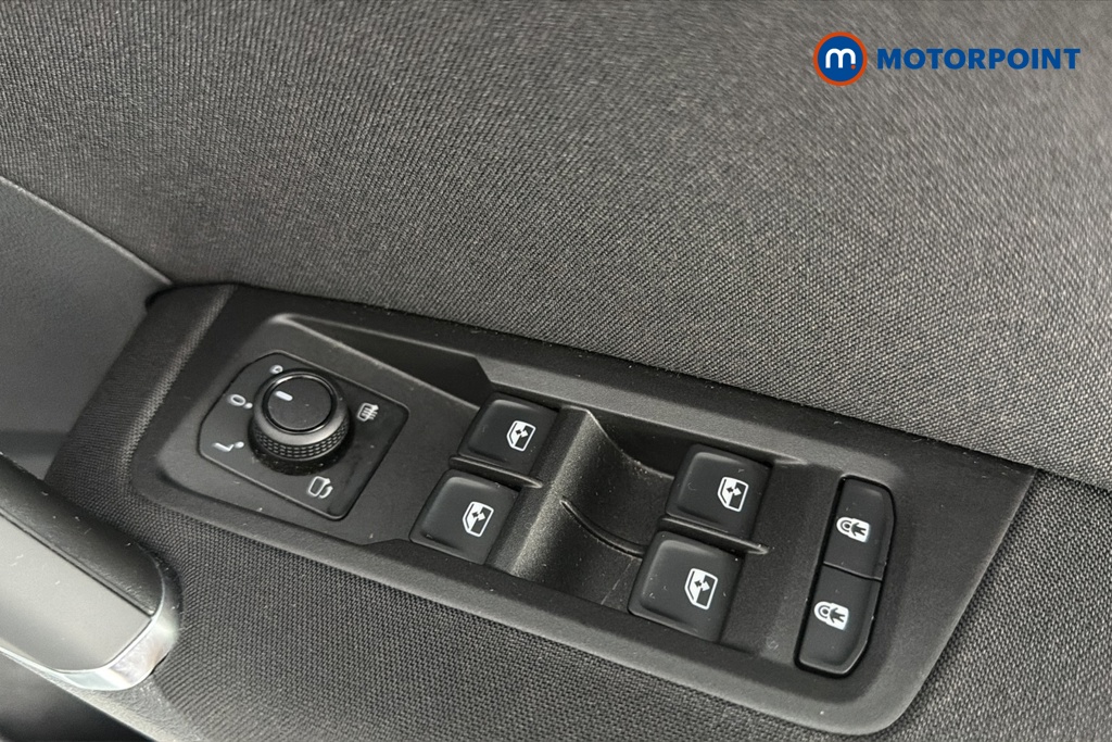 Volkswagen Touran Match Manual Petrol People Carrier - Stock Number (1665676) - 19th supplementary image