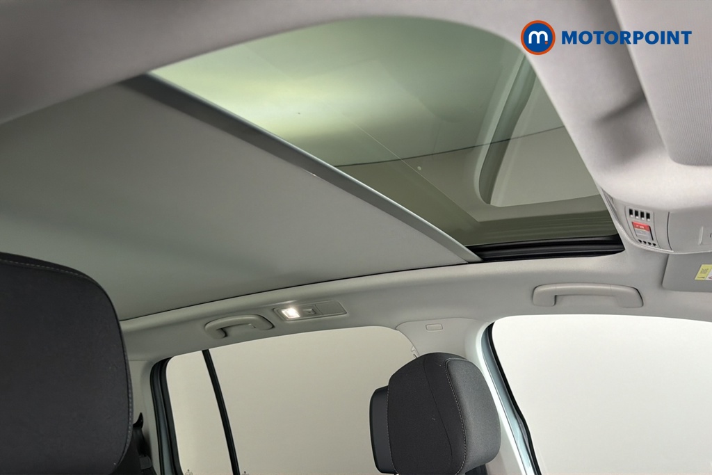 Volkswagen Touran Match Manual Petrol People Carrier - Stock Number (1665676) - 20th supplementary image