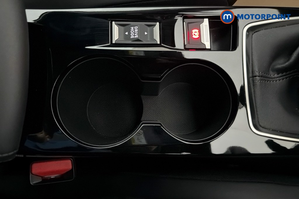 Peugeot 2008 Allure Manual Petrol SUV - Stock Number (1665928) - 16th supplementary image