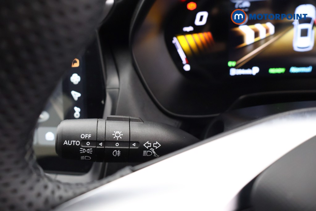 Mg Motor Uk ZS Trophy Automatic Petrol-Electric Hybrid SUV - Stock Number (1666103) - 5th supplementary image