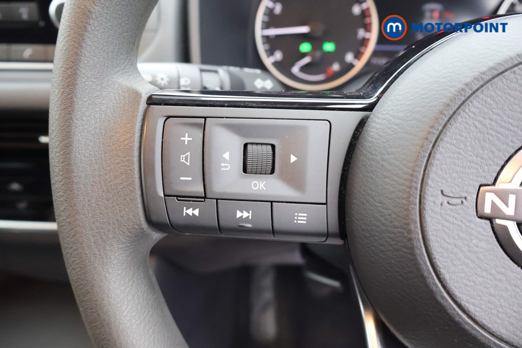 Nissan Qashqai Visia Manual Petrol SUV - Stock Number (1644564) - 6th supplementary image