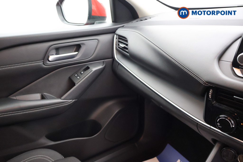 Nissan Qashqai Visia Manual Petrol SUV - Stock Number (1644564) - 10th supplementary image