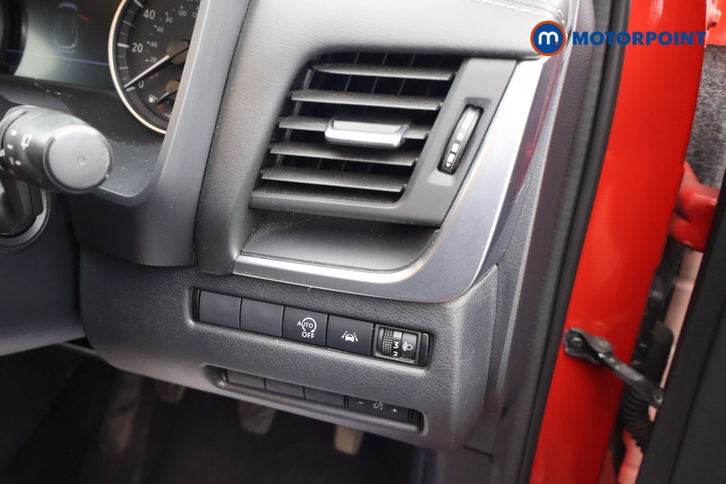 Nissan Qashqai Visia Manual Petrol SUV - Stock Number (1644564) - 16th supplementary image