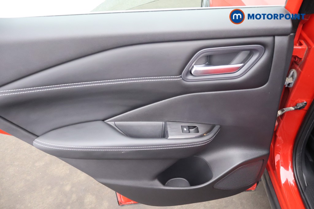 Nissan Qashqai Visia Manual Petrol SUV - Stock Number (1644564) - 23rd supplementary image