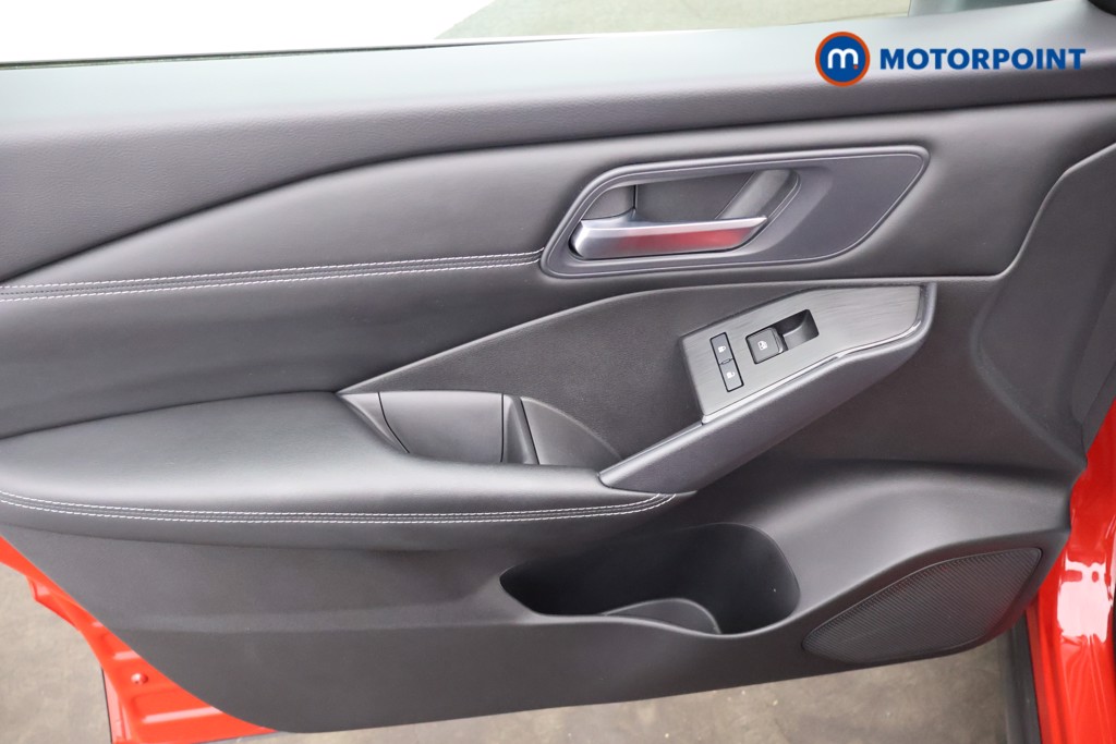 Nissan Qashqai Visia Manual Petrol SUV - Stock Number (1644564) - 25th supplementary image