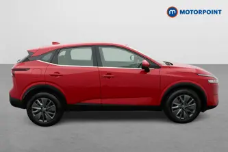 Nissan Qashqai Visia Manual Petrol SUV - Stock Number (1644564) - Drivers side