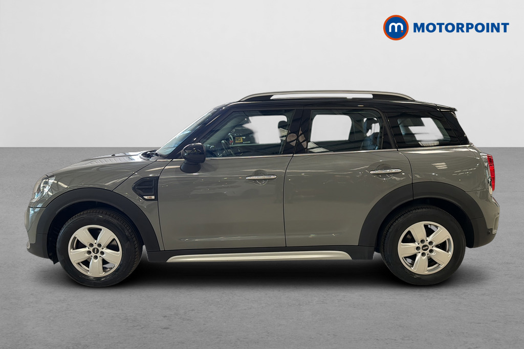 Mini Countryman Cooper Manual Petrol SUV - Stock Number (1656918) - Drivers side