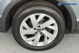 Volkswagen Tiguan Allspace Life Automatic Petrol SUV - Stock Number (1661423) - 46th supplementary image