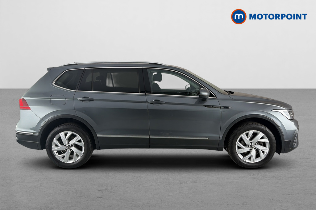 Volkswagen Tiguan Allspace Life Automatic Petrol SUV - Stock Number (1661423) - Passenger side