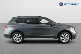 Volkswagen Tiguan Allspace Life Automatic Petrol SUV - Stock Number (1661423) - Passenger side