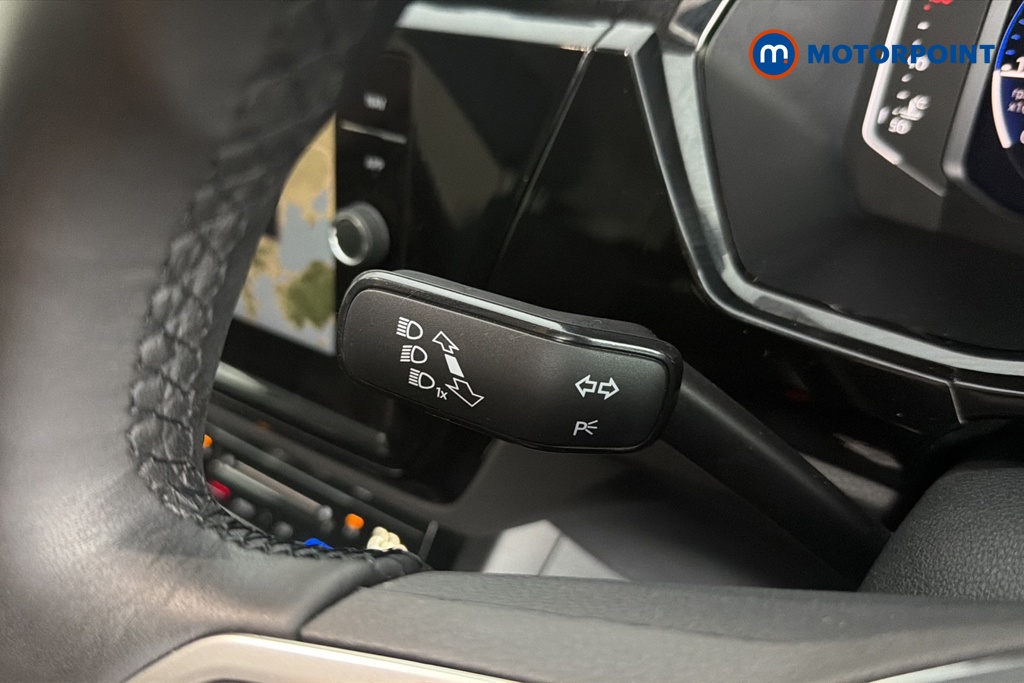 Volkswagen Touran SEL Automatic Petrol People Carrier - Stock Number (1663459) - 5th supplementary image