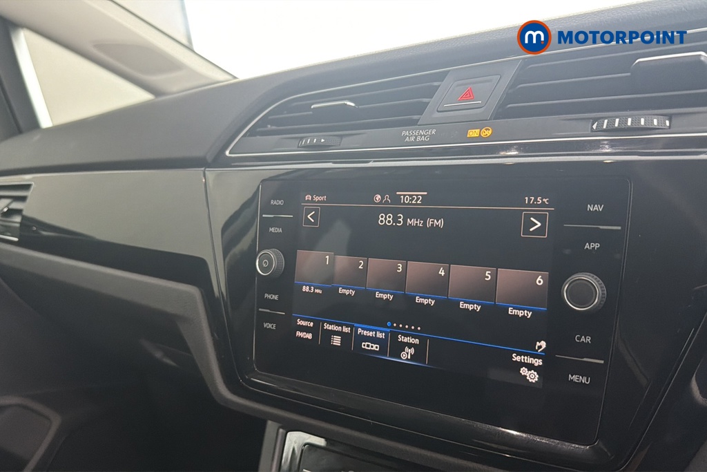 Volkswagen Touran SEL Automatic Petrol People Carrier - Stock Number (1663459) - 8th supplementary image