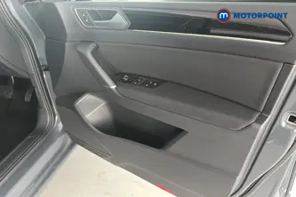 Volkswagen Touran SEL Automatic Petrol People Carrier - Stock Number (1663459) - 18th supplementary image