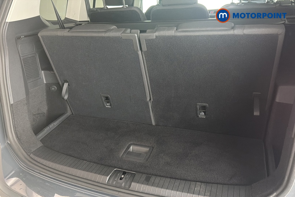 Volkswagen Touran SEL Automatic Petrol People Carrier - Stock Number (1663459) - 30th supplementary image