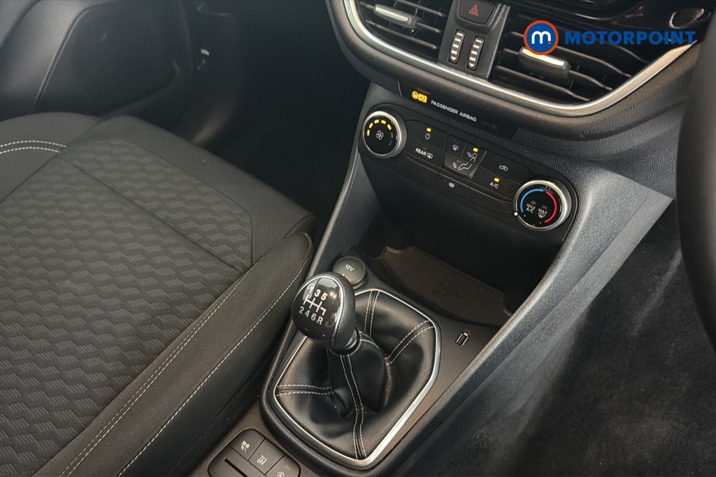 Ford Fiesta Titanium Manual Petrol Hatchback - Stock Number (1664168) - 15th supplementary image