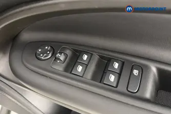 Jeep Avenger Summit Automatic Electric SUV - Stock Number (1665121) - 19th supplementary image