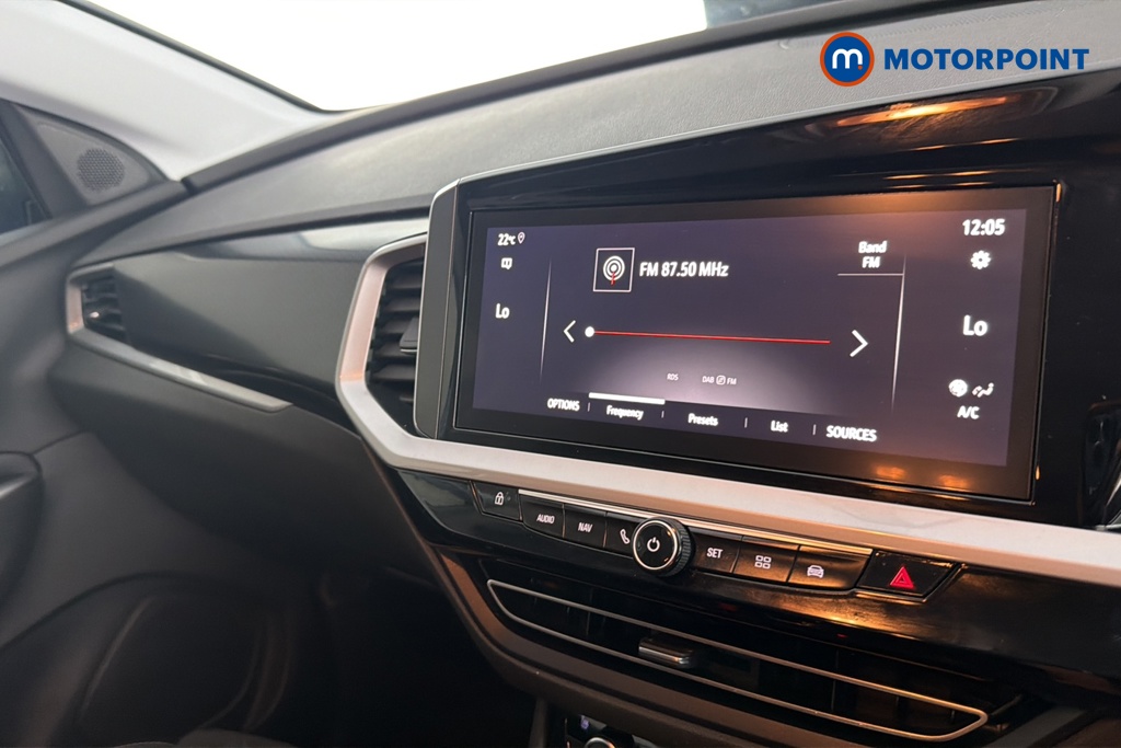 Vauxhall Grandland Ultimate Manual Petrol SUV - Stock Number (1665418) - 8th supplementary image