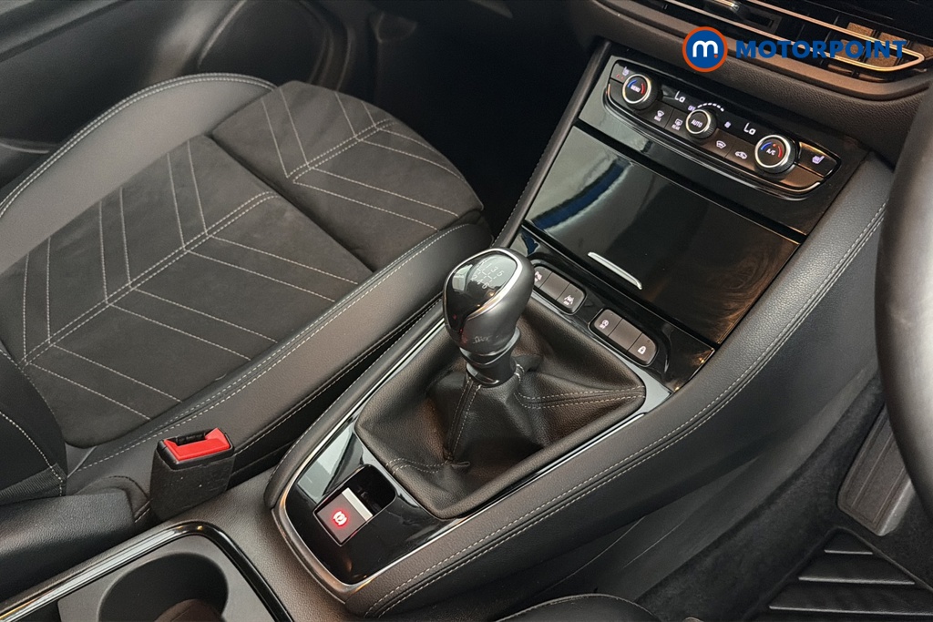 Vauxhall Grandland Ultimate Manual Petrol SUV - Stock Number (1665418) - 15th supplementary image