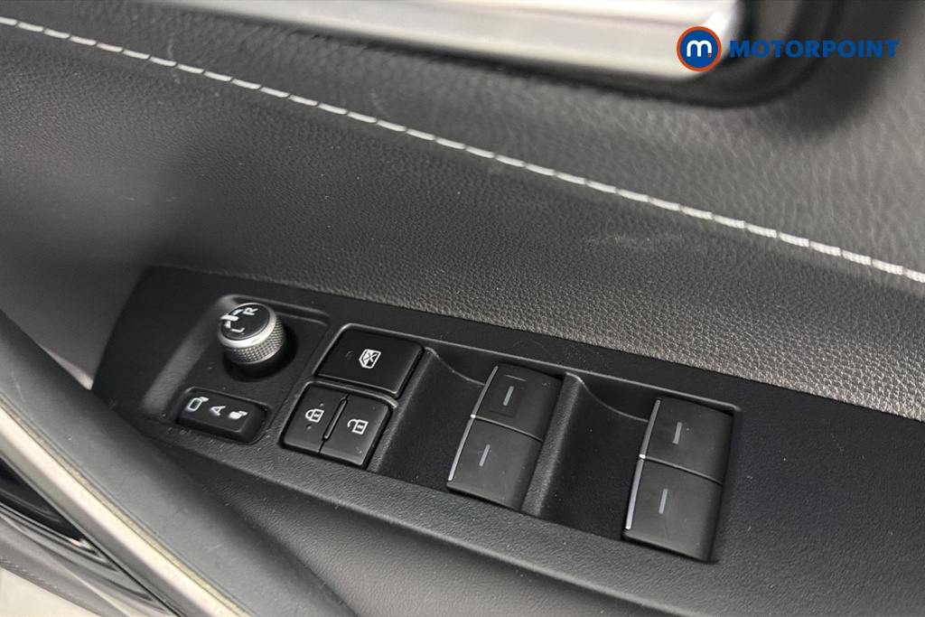 Toyota Corolla Excel Automatic Petrol-Electric Hybrid Hatchback - Stock Number (1665476) - 19th supplementary image