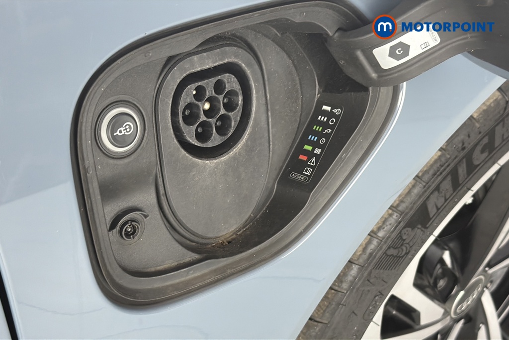 Audi E-Tron Gt 390Kw Quattro 93Kwh 4Dr Auto Automatic Electric Saloon - Stock Number (1665508) - 41st supplementary image