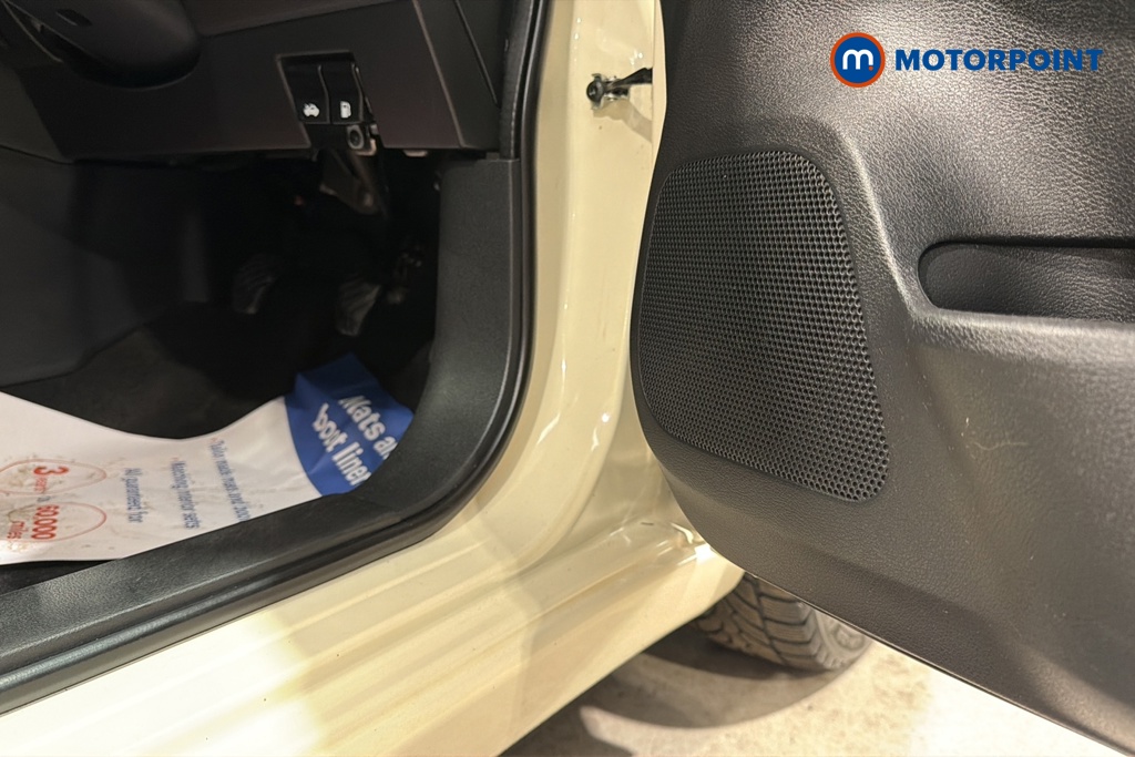 Nissan Micra Acenta Manual Petrol Hatchback - Stock Number (1665617) - 21st supplementary image