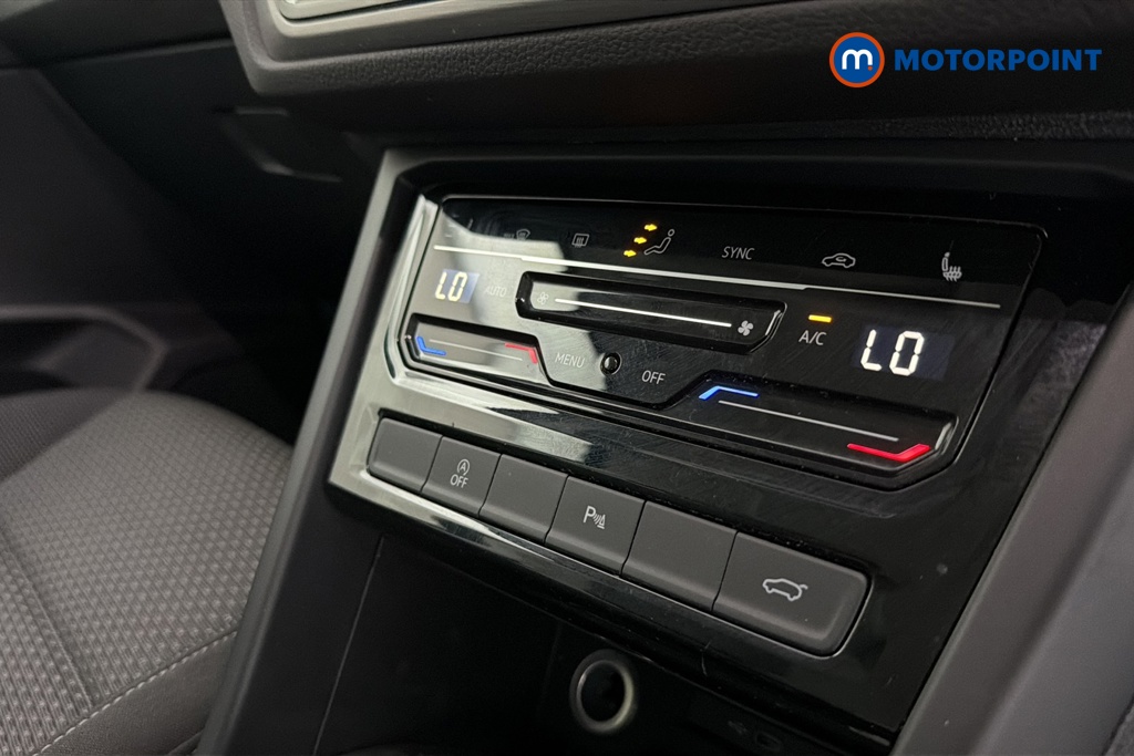 Volkswagen Touran Match Manual Petrol People Carrier - Stock Number (1665678) - 12th supplementary image