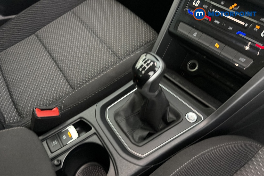 Volkswagen Touran Match Manual Petrol People Carrier - Stock Number (1665678) - 15th supplementary image